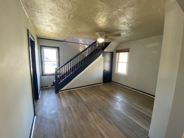 Photo - 730 Warren Ave.