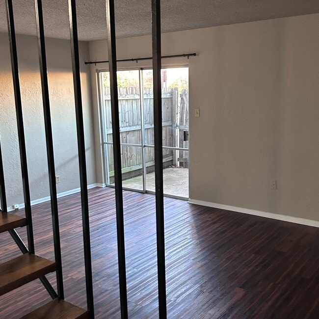 Photo - 2414 W Abram # W Arlington,76013
