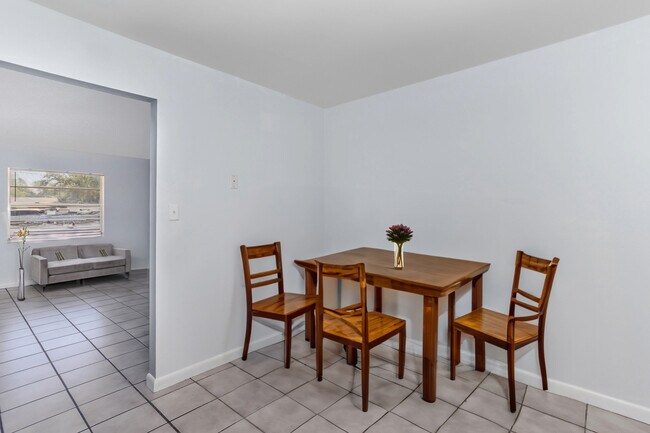 Photo - 3221 Pershing St Unit 3221