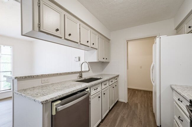 Photo - 3311 Palm Desert Ln