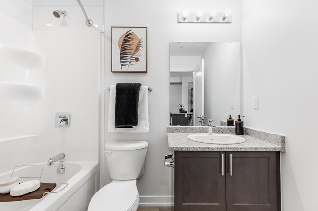 Photo - 197 Hespeler Rd