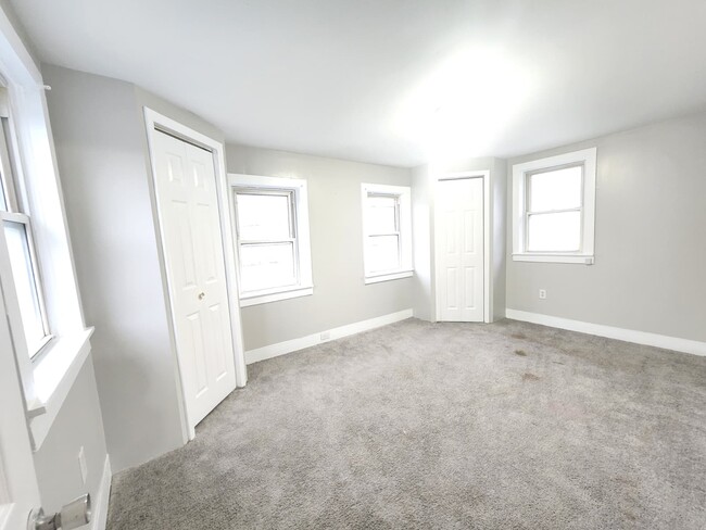 Photo - 778 W Main St Unit 1