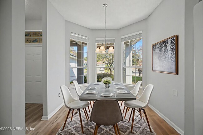 Photo - 1290 Ardmore St