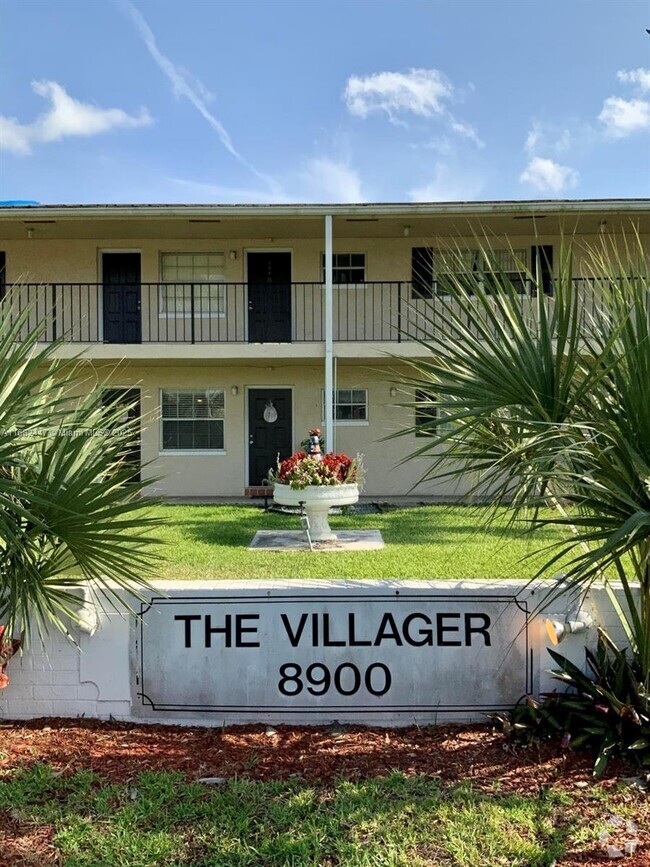 Building Photo - 8900 W Sample Rd Unit 204 Rental