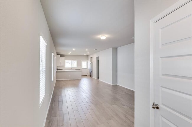 Photo - 205 Tall Grass Dr