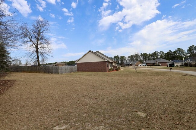 Building Photo - 4525 Excursion Dr