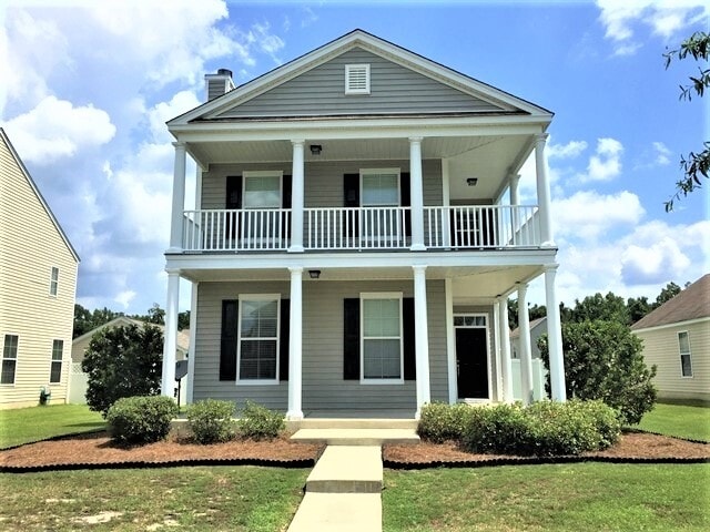 Building Photo - 14 Bushwood Dr