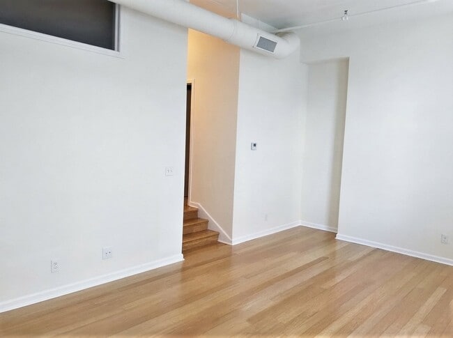 2013 Ontario St Unit 42