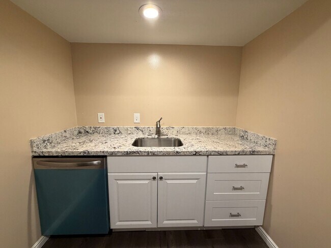 Photo - 2080 Debeers Dr Unidad 2080 Debeers Dr Basement
