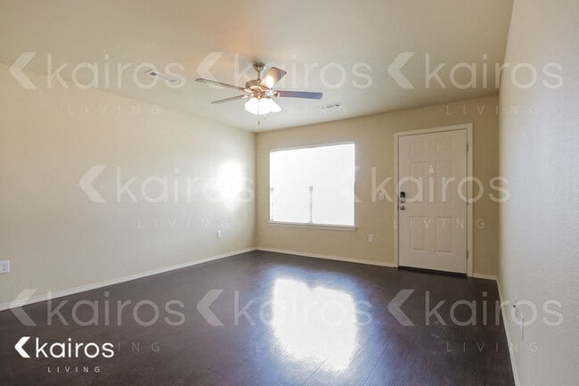 Photo - 5000 Thomas St