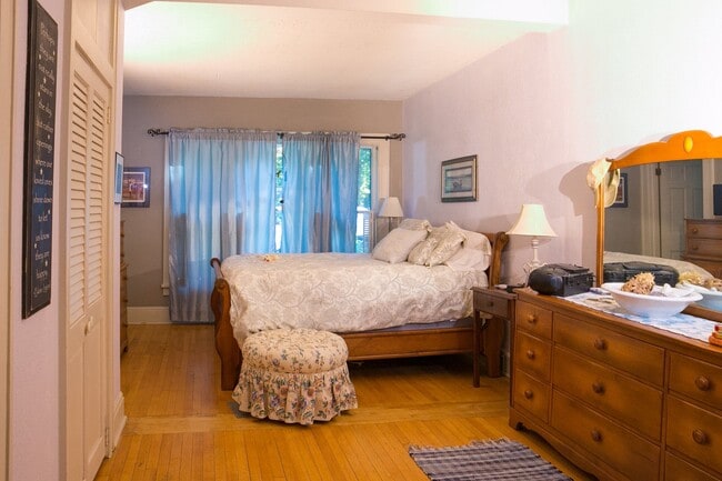 Photo - W379N5686 N Lake Rd Unit Apt. 3