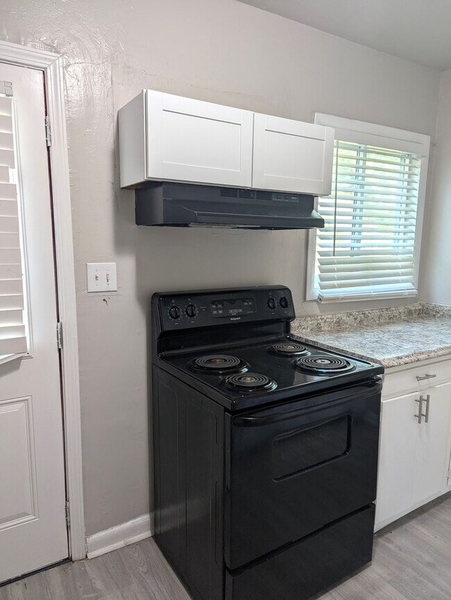 Photo - 243 Ridgewood Ave Unit Apartment 243