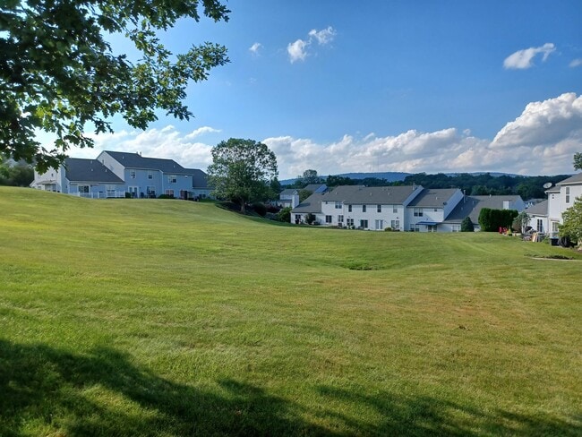 1902 Daybreak Circle