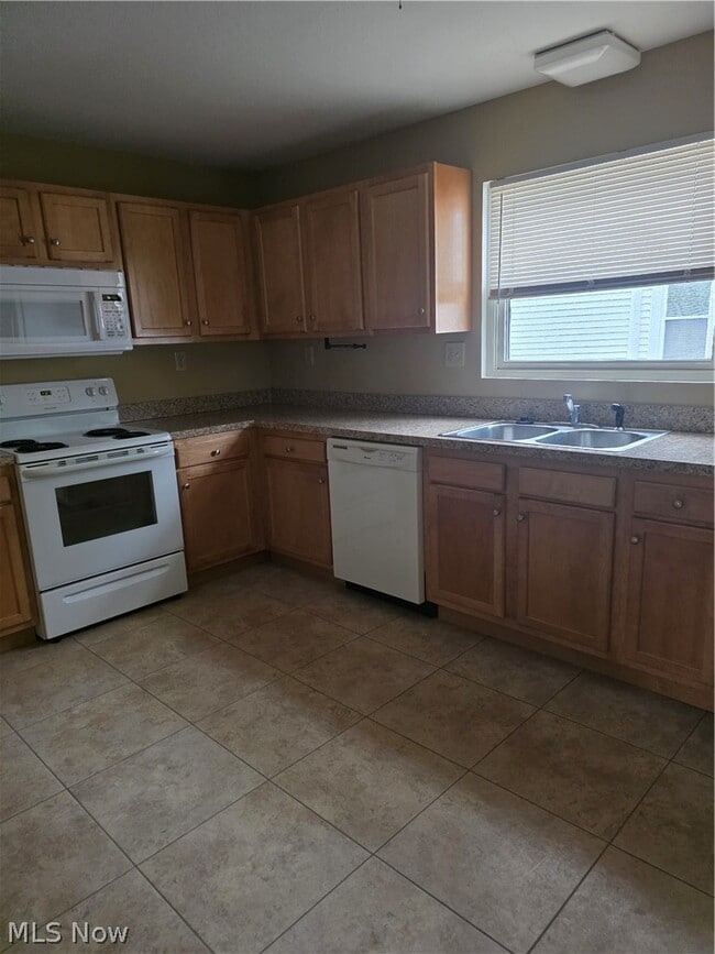 Photo - 9889 Johnnycake Ridge Rd Unit 3