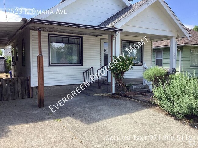 Building Photo - Charming property boasts 2BD/1BA in the he... Rental