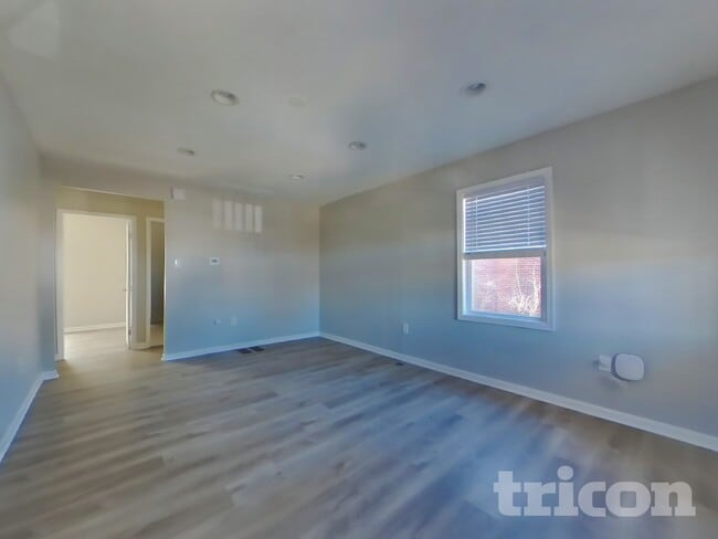 Photo - 4217 Vine St