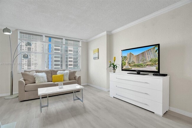 Photo - 2501 S Ocean Dr Unit 903 (available)