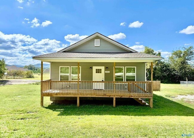 Building Photo - 1582 Hobbs Island Rd SE