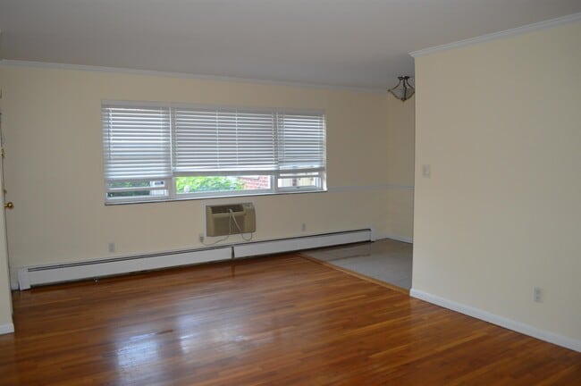 Photo - 420 Sheridan Pl