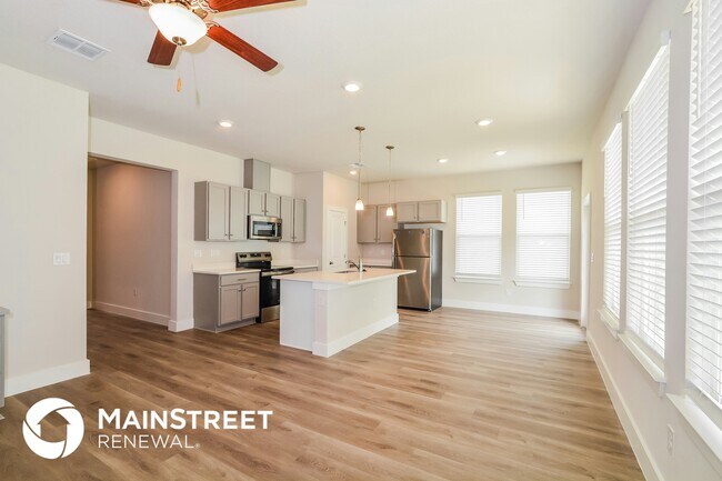 Photo - 332 Whiteheart Dr