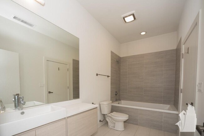 Photo - 1 bedroom in CHICAGO IL 60610 Unit 201