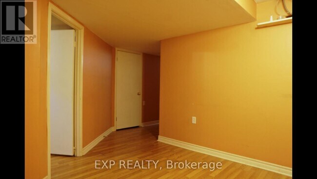 Photo - 153 Kimono Crescent