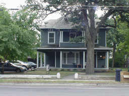 Photo - 707 W Hickory St Apartments