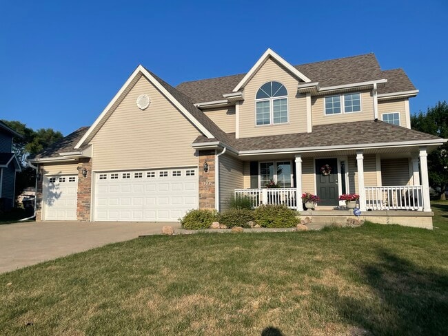 Building Photo - 5212 SE 31st St