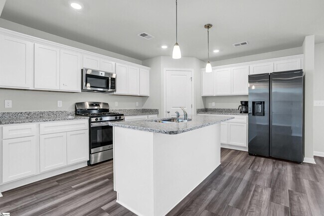 Photo - 107 Mary Grace Dr