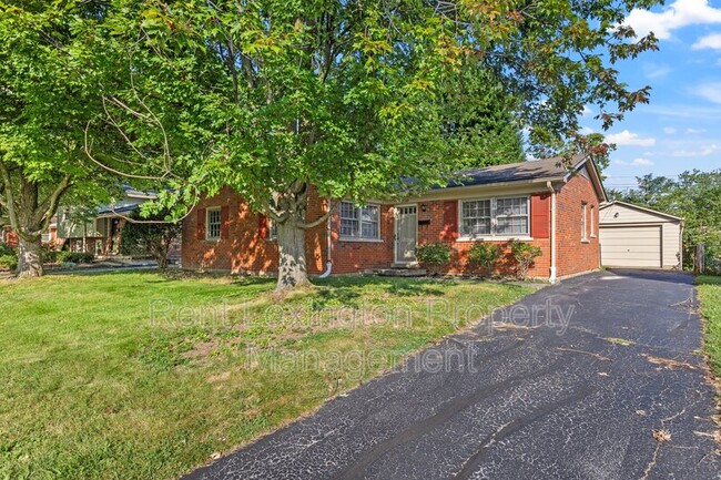 Photo - 2125 Talisman Rd