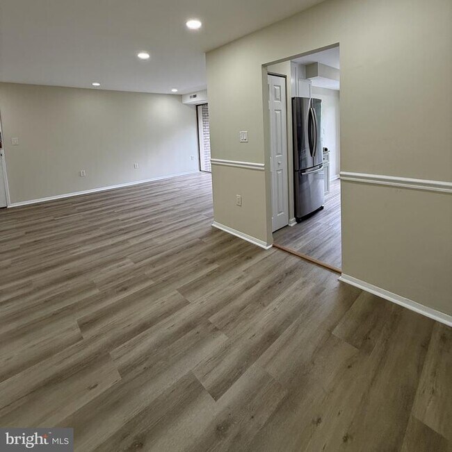 Photo - 5608 Bloomfield Dr Unit 201