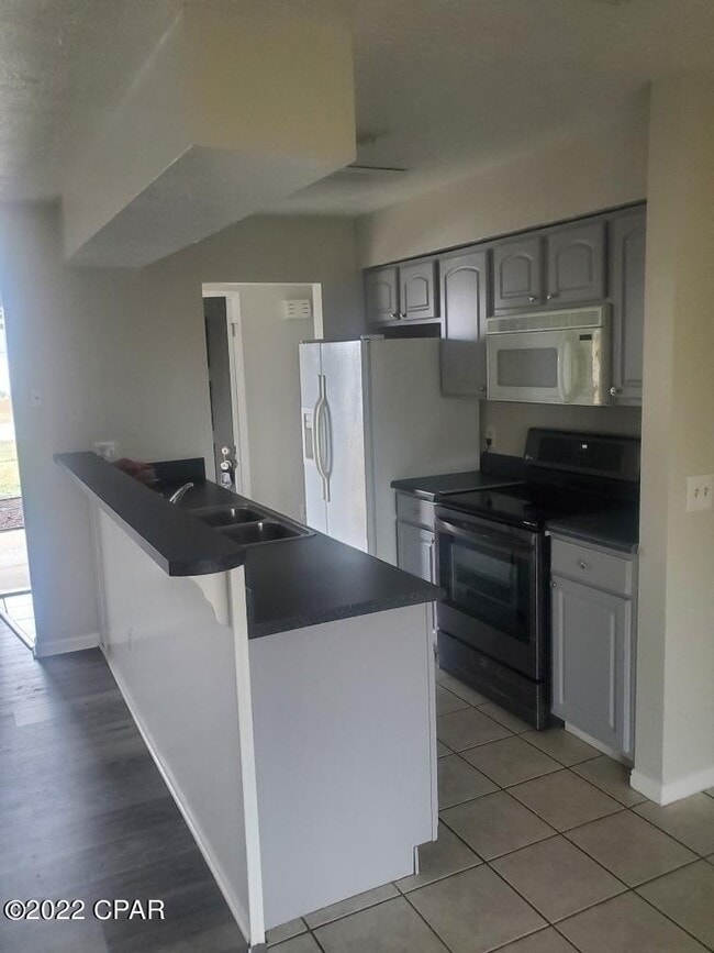Photo - 1913 Geralo Ln