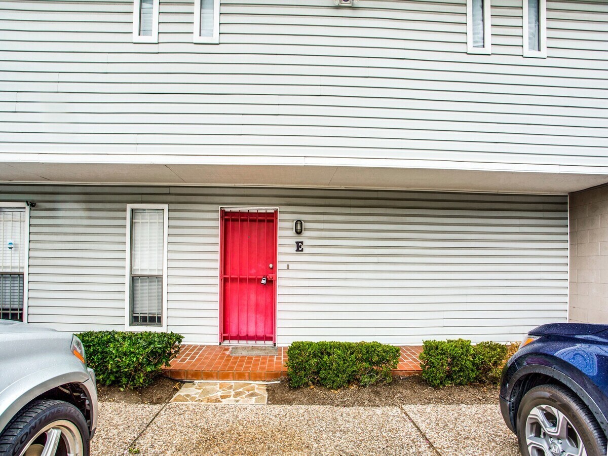 Photo - 1300 Fairview St Unit E