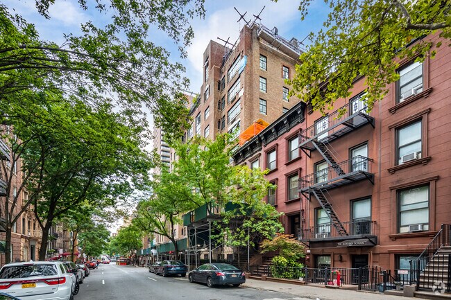 Photo - 230 E 50th St