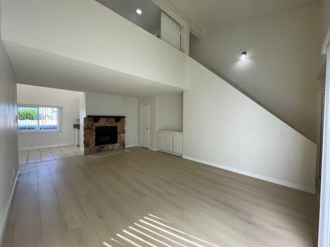 Photo - 13347 Victory Blvd Unit 207