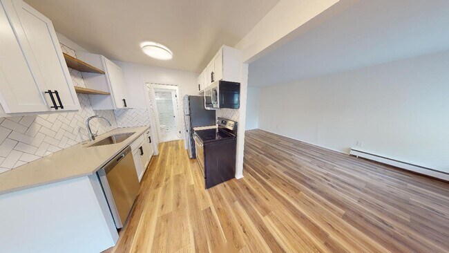 Photo - Fully Renovated 1 Bedroom - Triangle Distr... Unidad 1 Bedroom