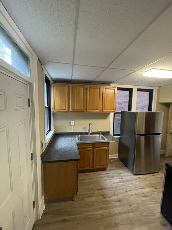1250 Blackadore Ave