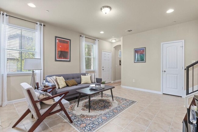 Photo - 2880 Donnell Dr Unit 1604