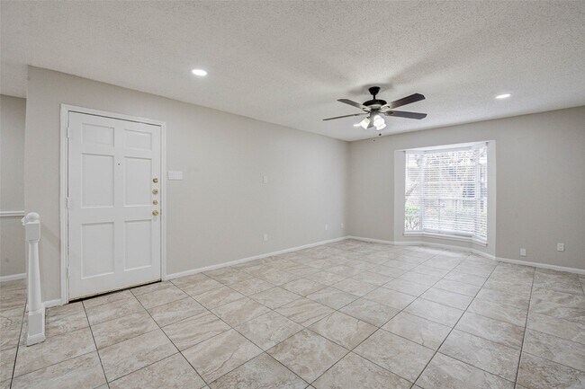 Photo - 7900 Westheimer Rd Unidad True