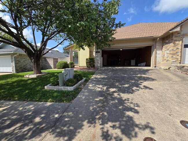 445 Florian Dr