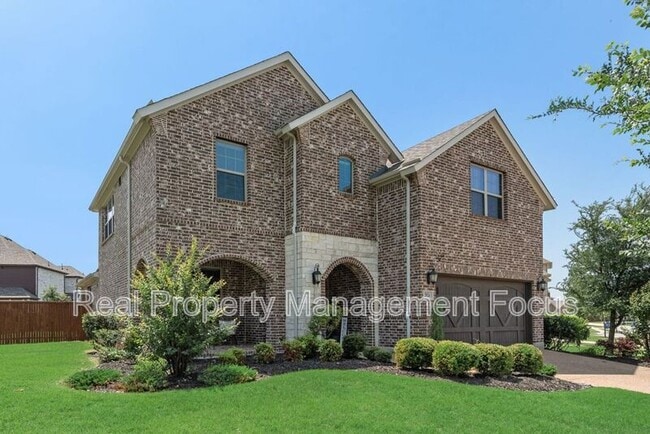 Building Photo - 2824 Village Creek St