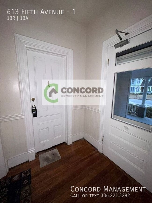 Photo - 613 Fifth Avenue-1 Unidad 1