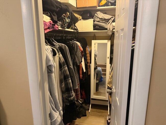 Photo - Beautiful 3 Bedroom 2 Bathroom House!!!