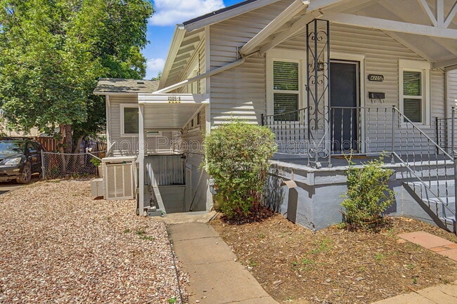 Photo - 4205 S Lincoln St Unidad B
