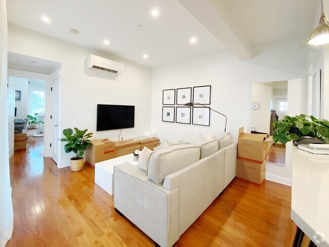 Building Photo - 108-110-110 Webster St Unit 1F Rental