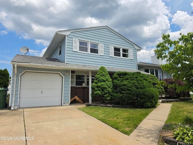Photo - 42 Richards Dr