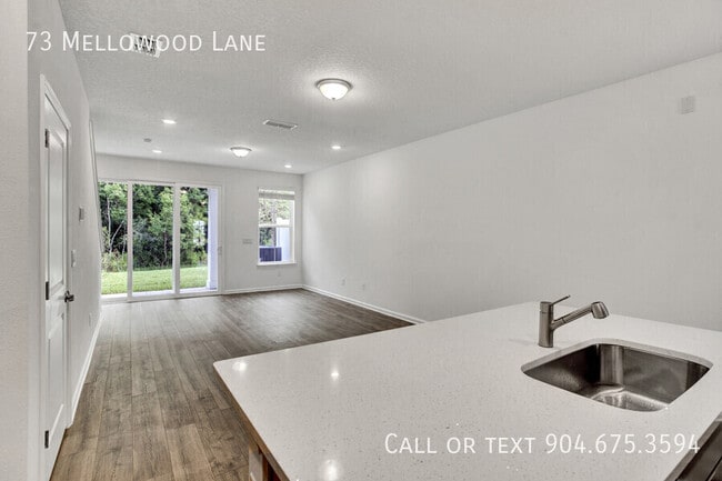 Photo - 73 Mellowood Ln