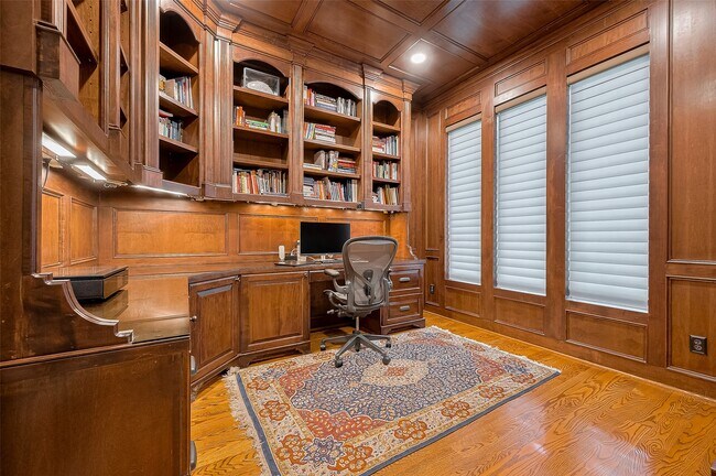 Photo - 11826 Legend Manor Dr