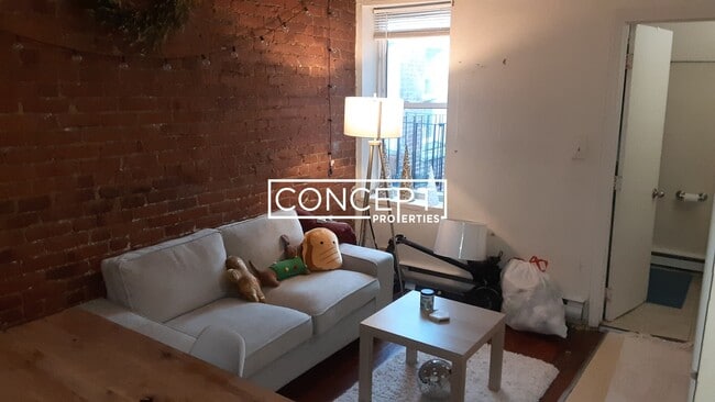 Building Photo - 892 Huntington Ave Unit 7