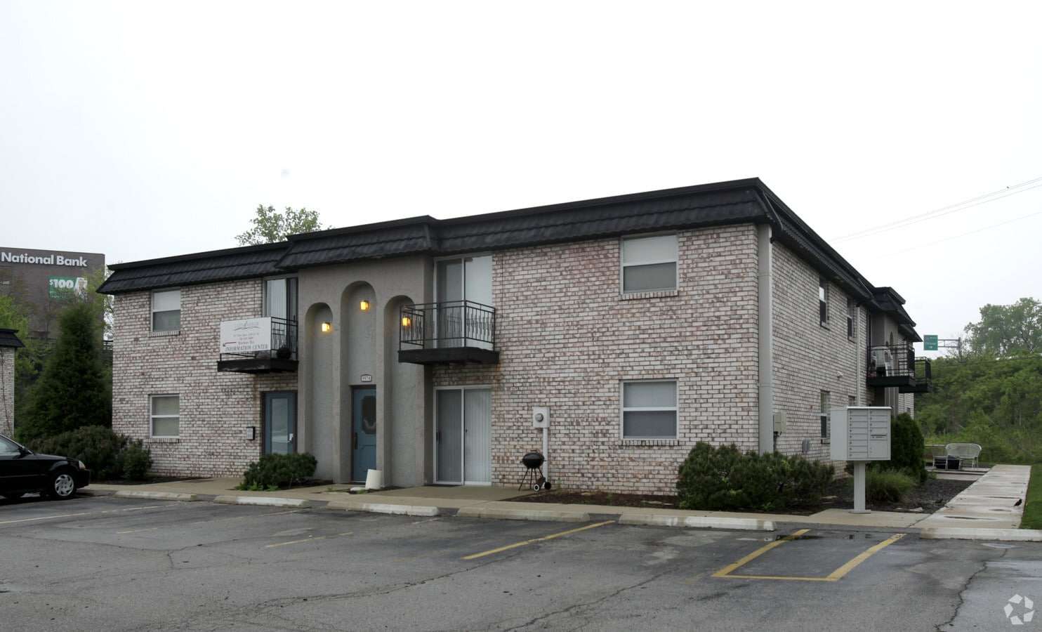 Glen Arbor Apartments - Glen Arbor Apartments